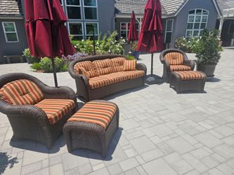 Patio furniture set