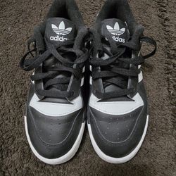 Boys Adidas Rivalry Low