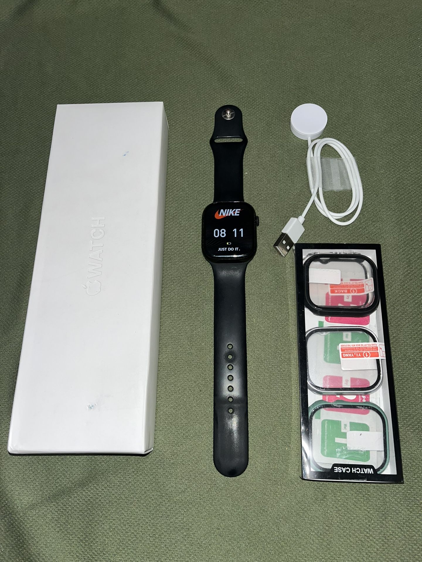 Smart watch 10 series, like new, with box, and new covers in box. With charger. Can connect with IOS or ANDROID.
