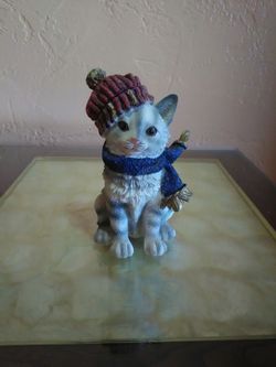 Cat figure decoration