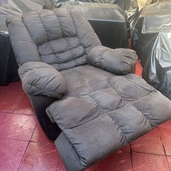 Recliner,  Rampant Manual Rocker Recliner. Electric Power
