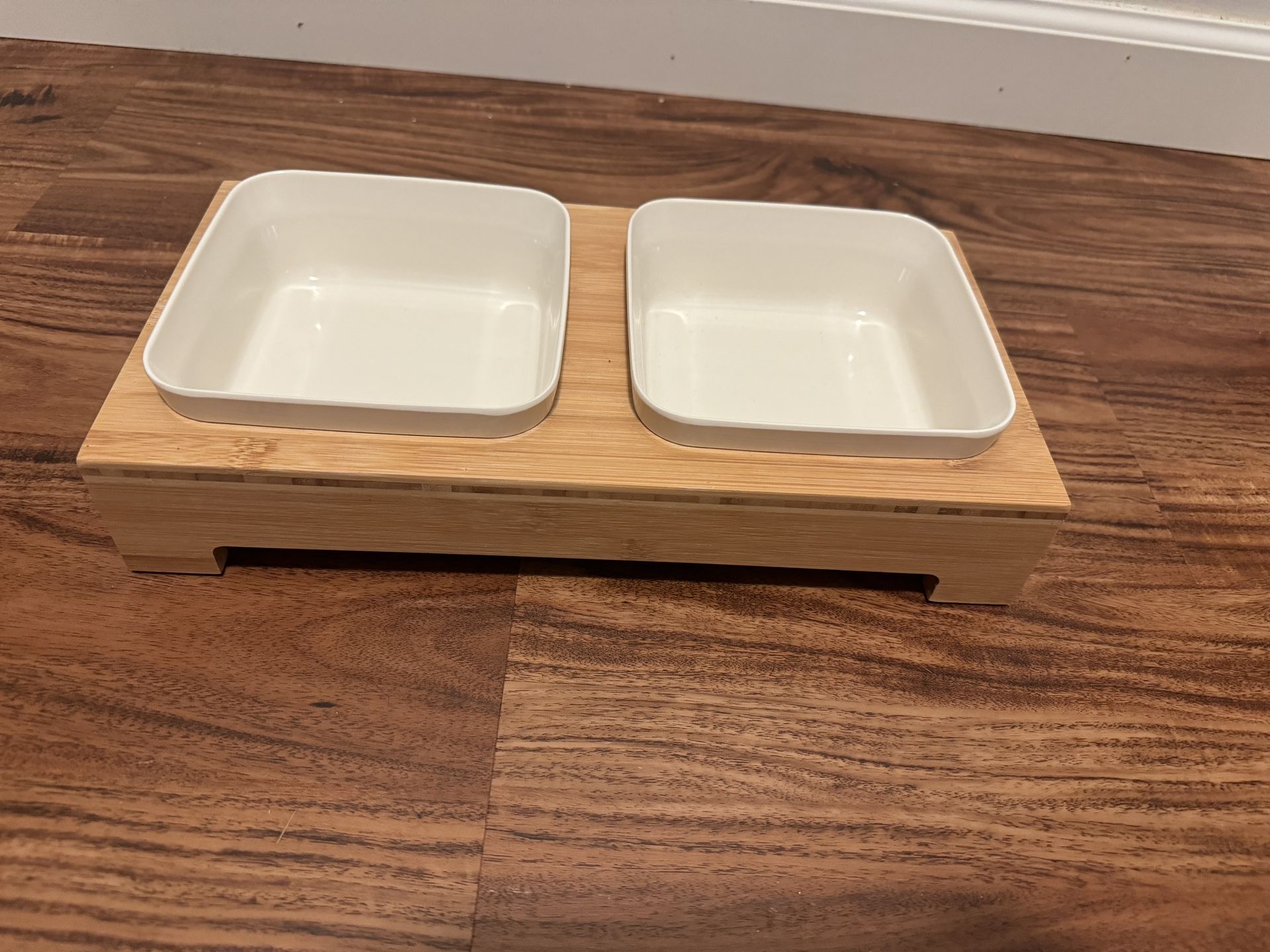 Frisco Square Melamine Dog & Cat Bowl Set with Bamboo Stand, Small: 2 cup