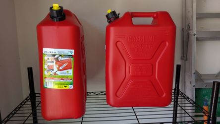 2x New Scepter 5.3 Gallon Gas Cans – Never Used – Poway 92128