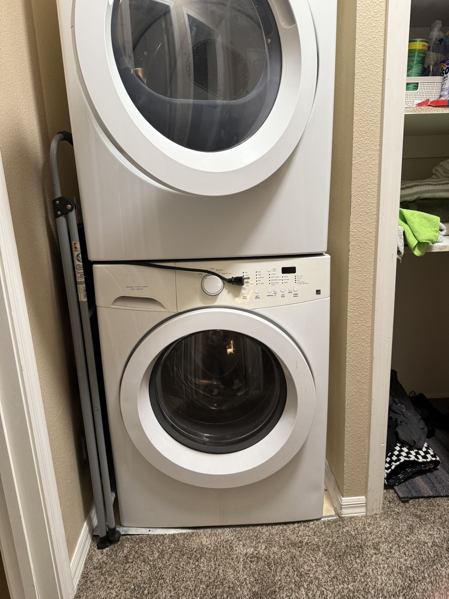 Working Dryer / Washer (Needs Fixing) 