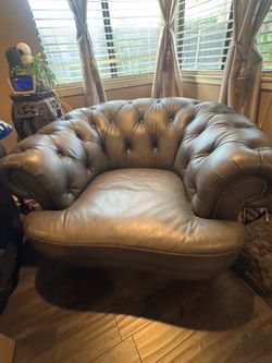 Leathers sofas