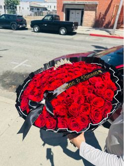 100 roses and 50 roses mixed