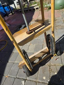 Hand dolly