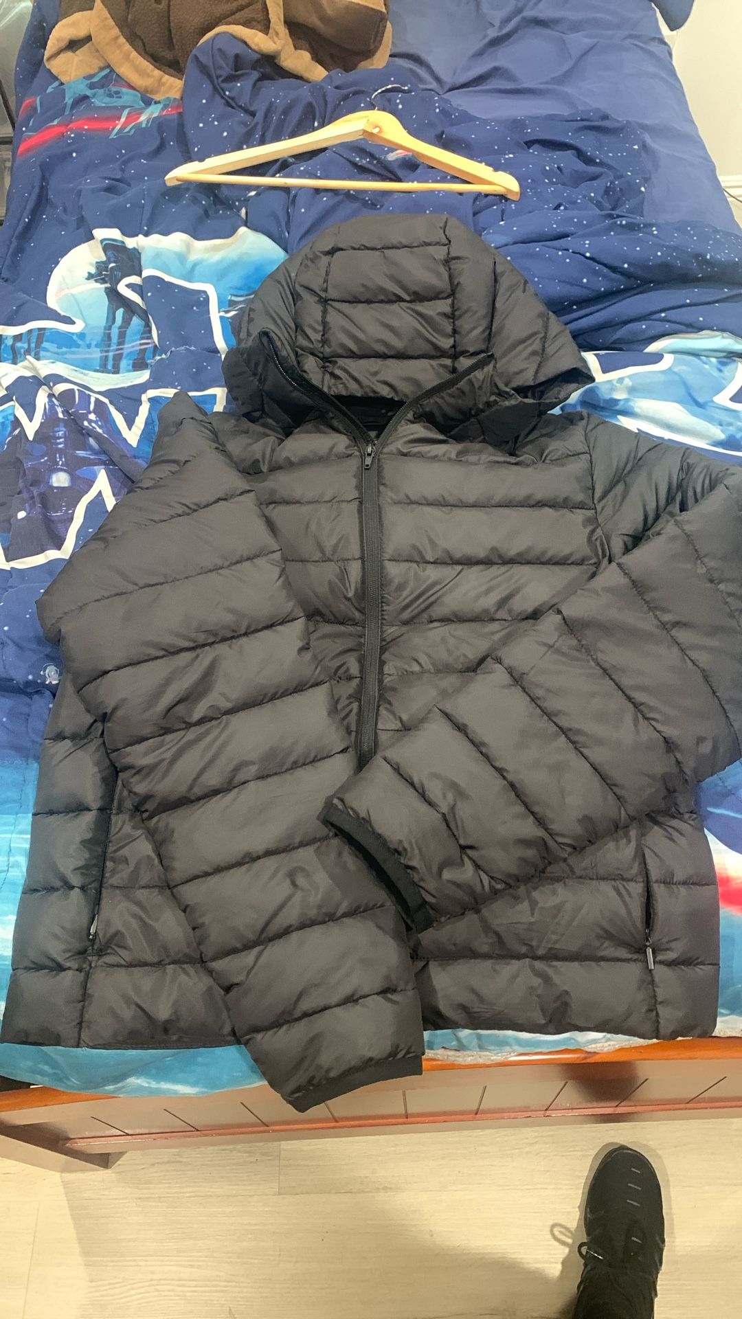 Mens Puffer Jacket Size M