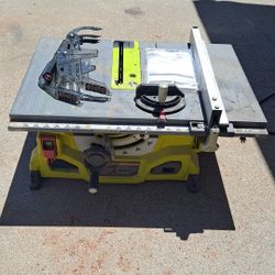 Table saw Ryobi 8 1/4" Table Top Model
