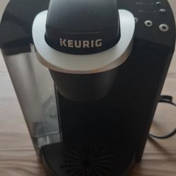 Keurig K-Classic Single Serve K-Cup Pod Coffee Maker in black