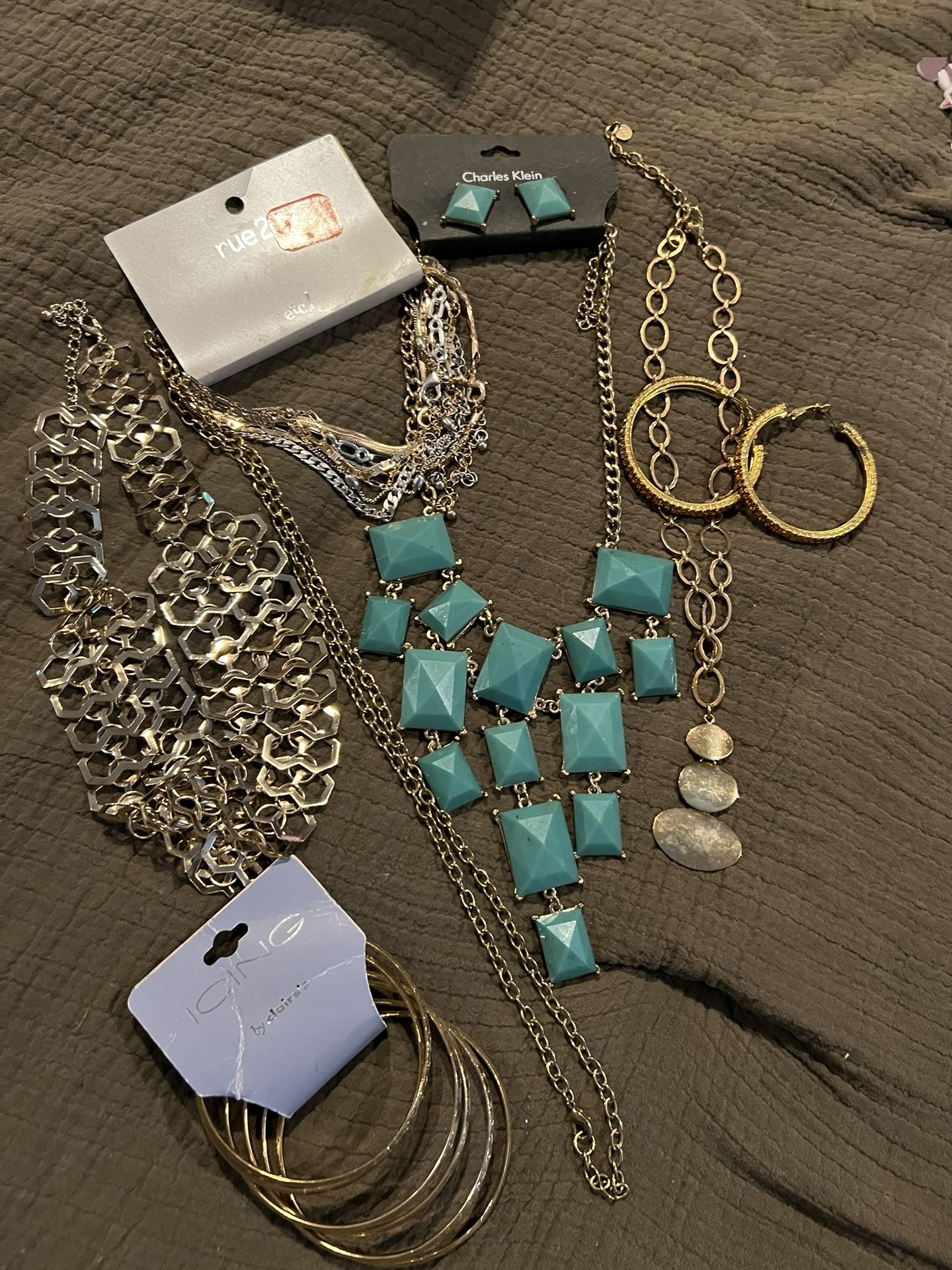 Jewelry Lot 