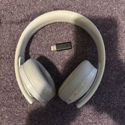 PlayStation Gold Wireless Headset