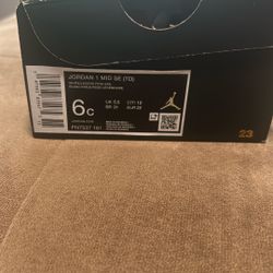 Jordan 1 Mid SE (TD)
