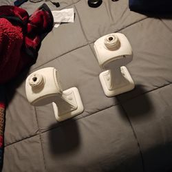 2 CERAMIC CANDLE HOLDERS
