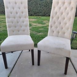 Accent Chairs
