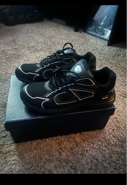 Christian Dior B30
