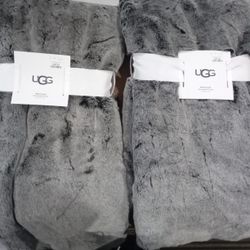 UGG Oversized Throw 