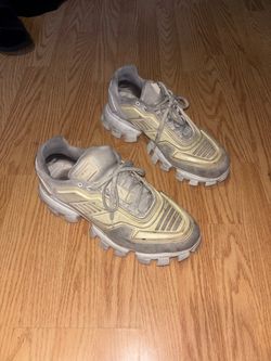 Prada cloudbust