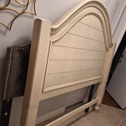 Queen head board