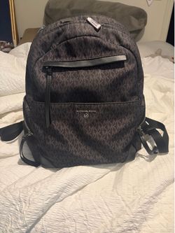 Michael kors back pack