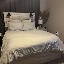 Cambeck Farmhouse Panel Bed w/ Drawers 