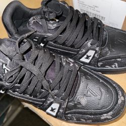 Louis Vuitton Trainer Shoes 9.5