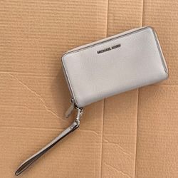 Michael Kors Zip Wallet Wristlet