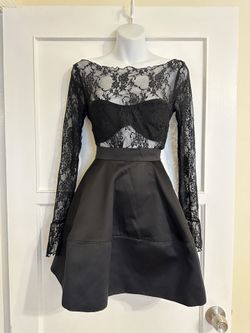 H&M Women’s Black Satin Feel Skirt 