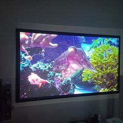 Brand New Led Projector Hd I USB VGA Pro White