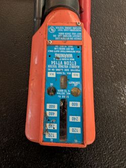 Etcon  Voltage and continuity tester
