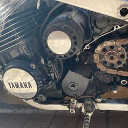 1984 Yamaha FJ1100 Parts Side Cover, Tail, Engine parts