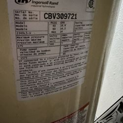 Ingersoll Rand Air Compressor. 220v 3 Phase 60 Gallon 