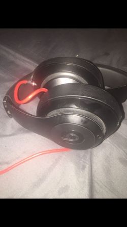 Beats studio not wireless