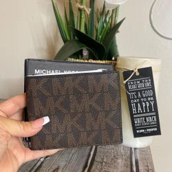 ✨ New Michael Kors Wallet For Men ✨