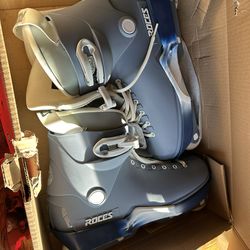 Roces M12 Lo  Yuto Goto Namikaze Aggressive Inline Skates