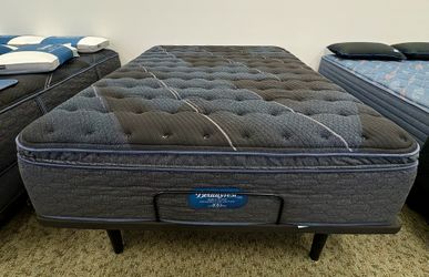 Beautyrest Queen Mattress. ( New In Bag )