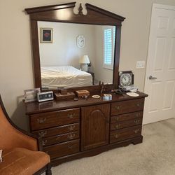 Dresser With mirror 