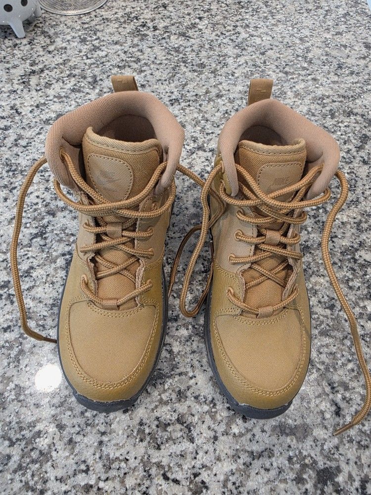 Nike Boots Size 1
