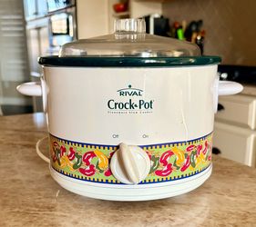 🟢 2 QUART RIVAL CROCKPOT - USED TWICE - EXCELLENT CONDITION 🟢