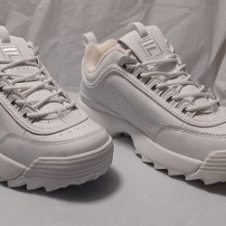 FILA DISTRUPTOR II Premium Fashion Sneakers Triple White 7 NEW