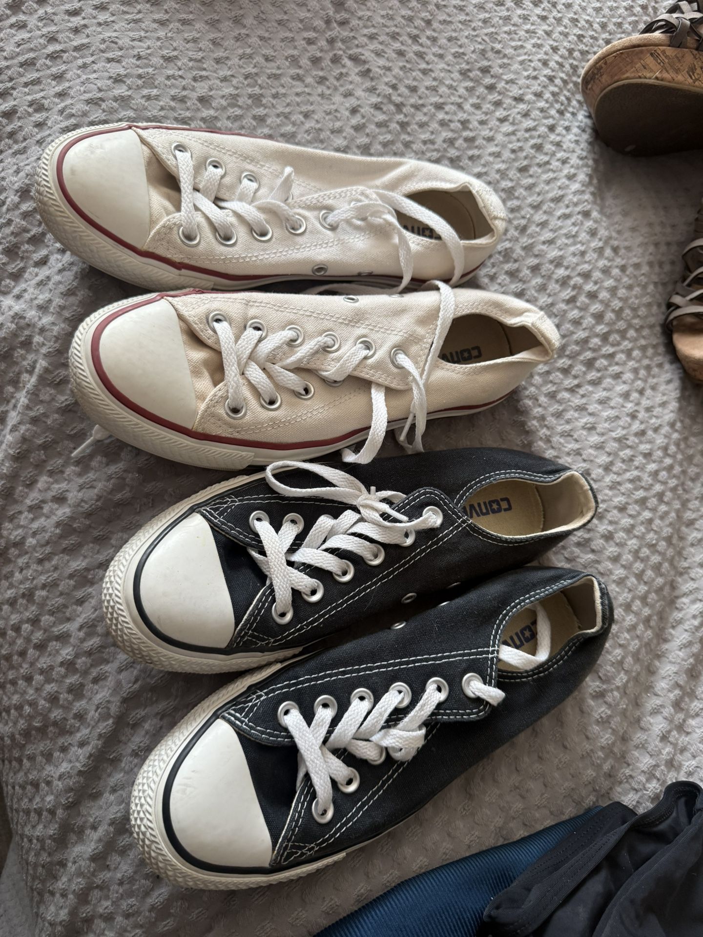 Converse Women’s Size 8 Men Size 6