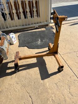 Motor stand