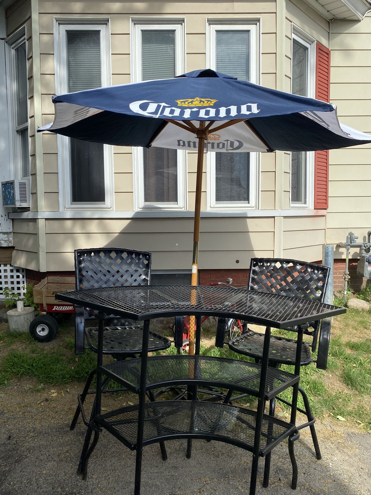 Patio Bar Set Perfect For The 4th Of July