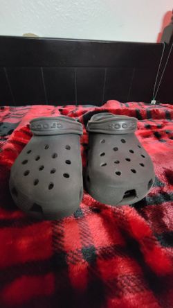 Used Crocs Kids Size 