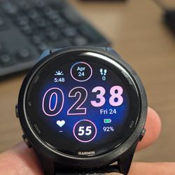 Garmin Forerunner 265 Running Watch