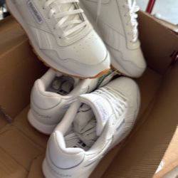 2 pairs of Reebok shoes for women  Size 8 1/2  Will take $$50.00 cash for both  Pick up in Powder Springs ga 30127 