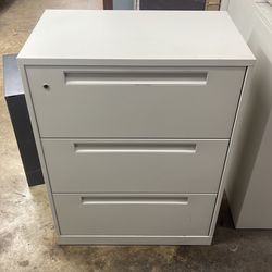 Steelcase 3 Drawer Lateral Files