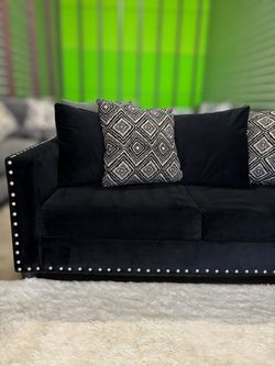 Nice Black 2pc Sofa Couch Set (DELIVERY AVAILABLE)