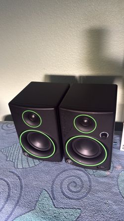 Mackie studio monitors