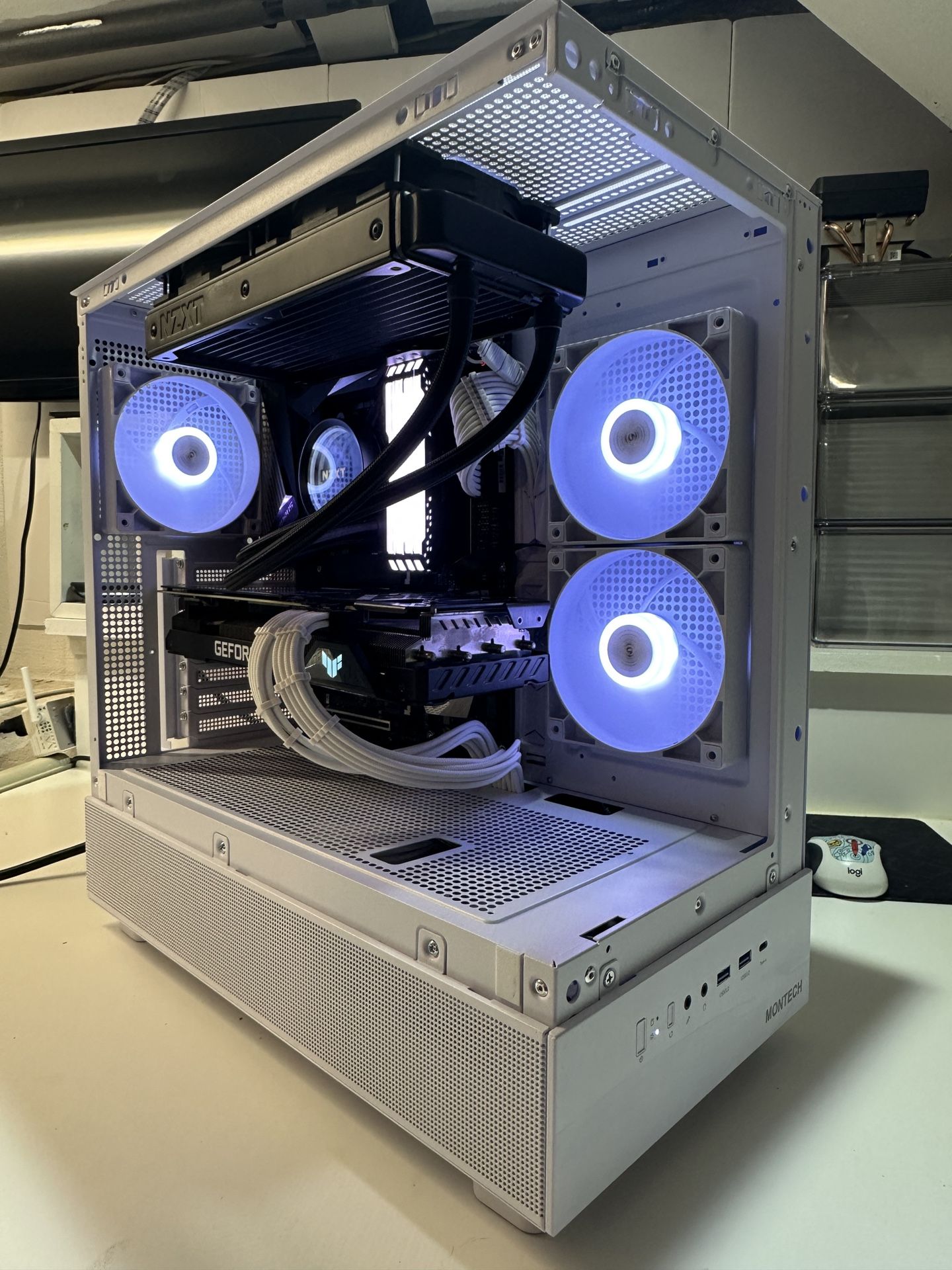 White High End Gaming PC RTX 3070 Ryzen 9